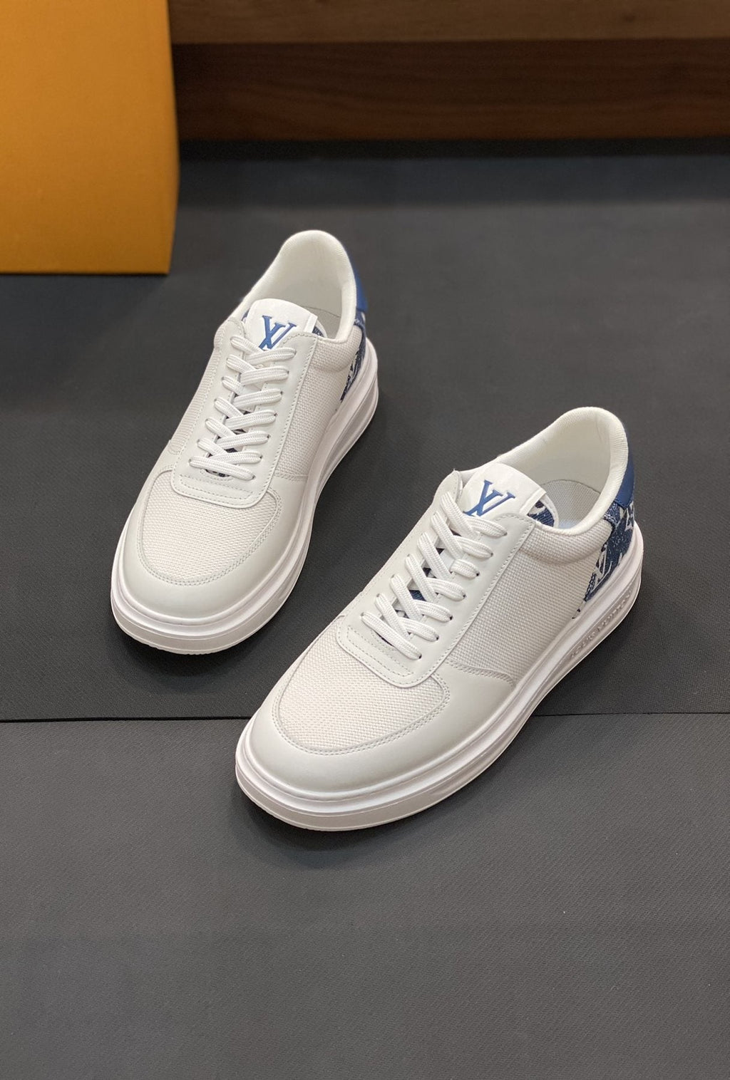 Louis Vuitton White and Blue Low-Top Sneakers — front