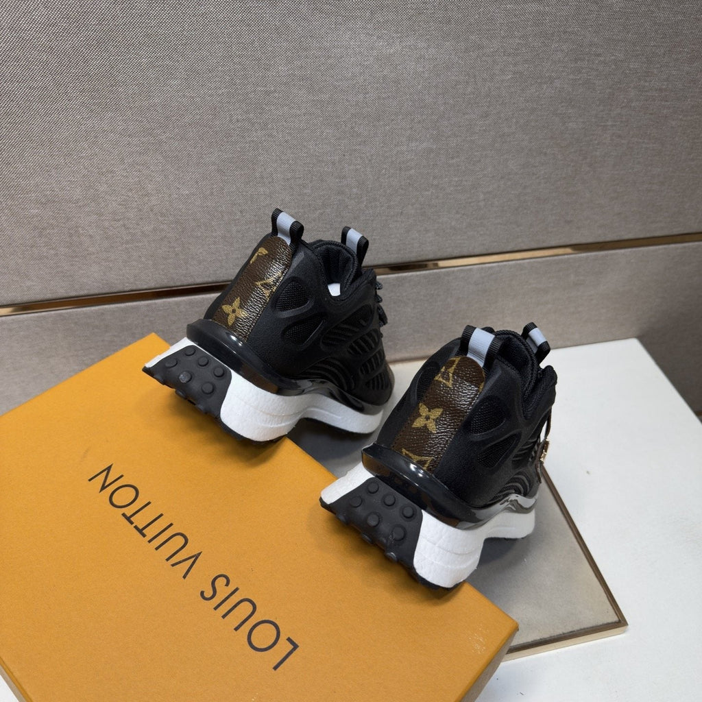 Louis Vuitton Patterned Low-Top Sneakers — back