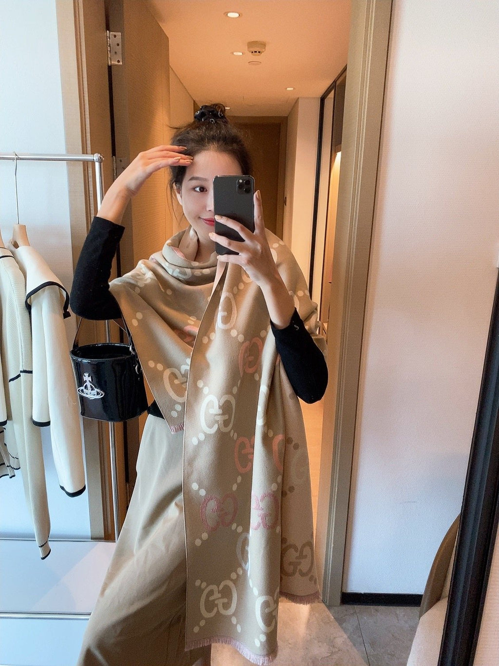 Pink-Beige Fringed Geometric Motif Scarf — model